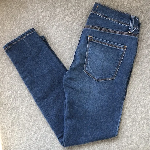 FREE PEOPLE Skinny Jeans w/Stretch - Picture 5 of 6